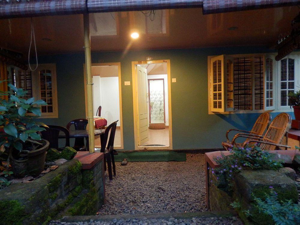 Green Garden Cottage Теккаді Екстер'єр фото
